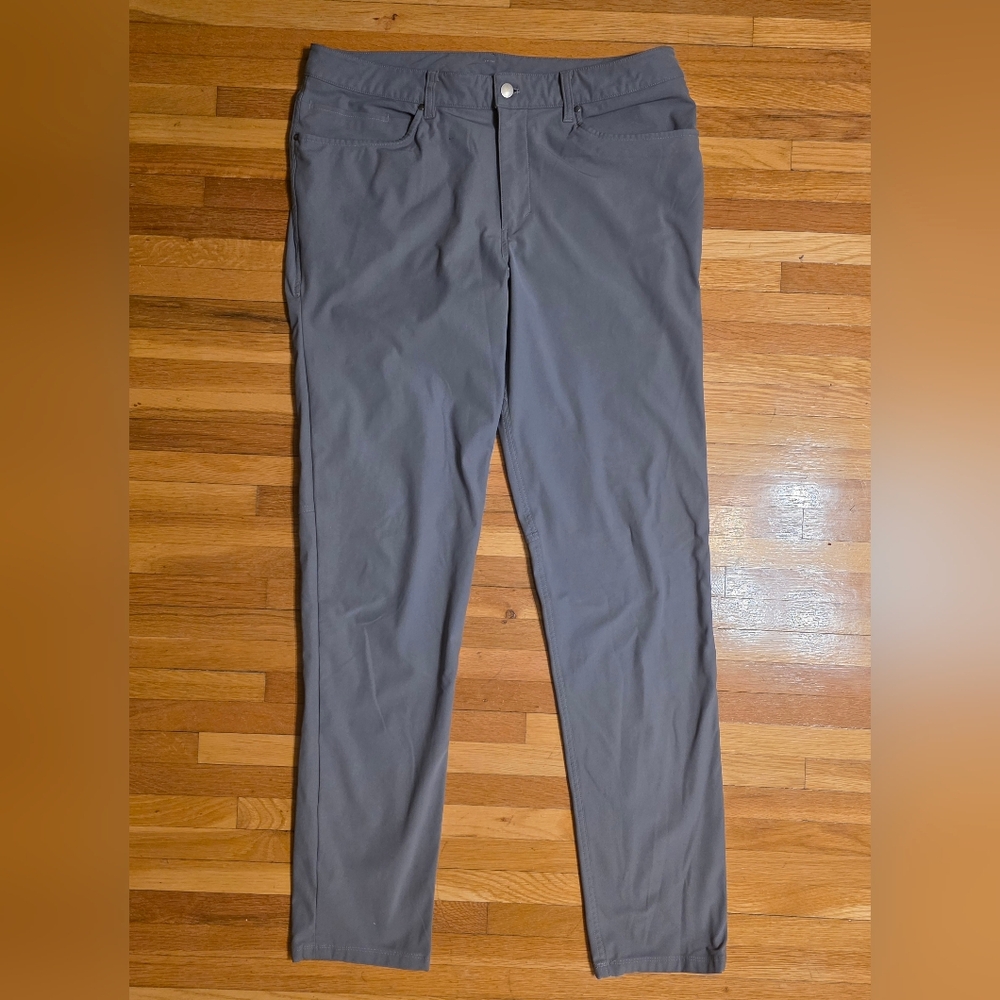 Men's Lululemon ABC 36 X 34 Gray Athletic Leisure Dress Office Chino Pants